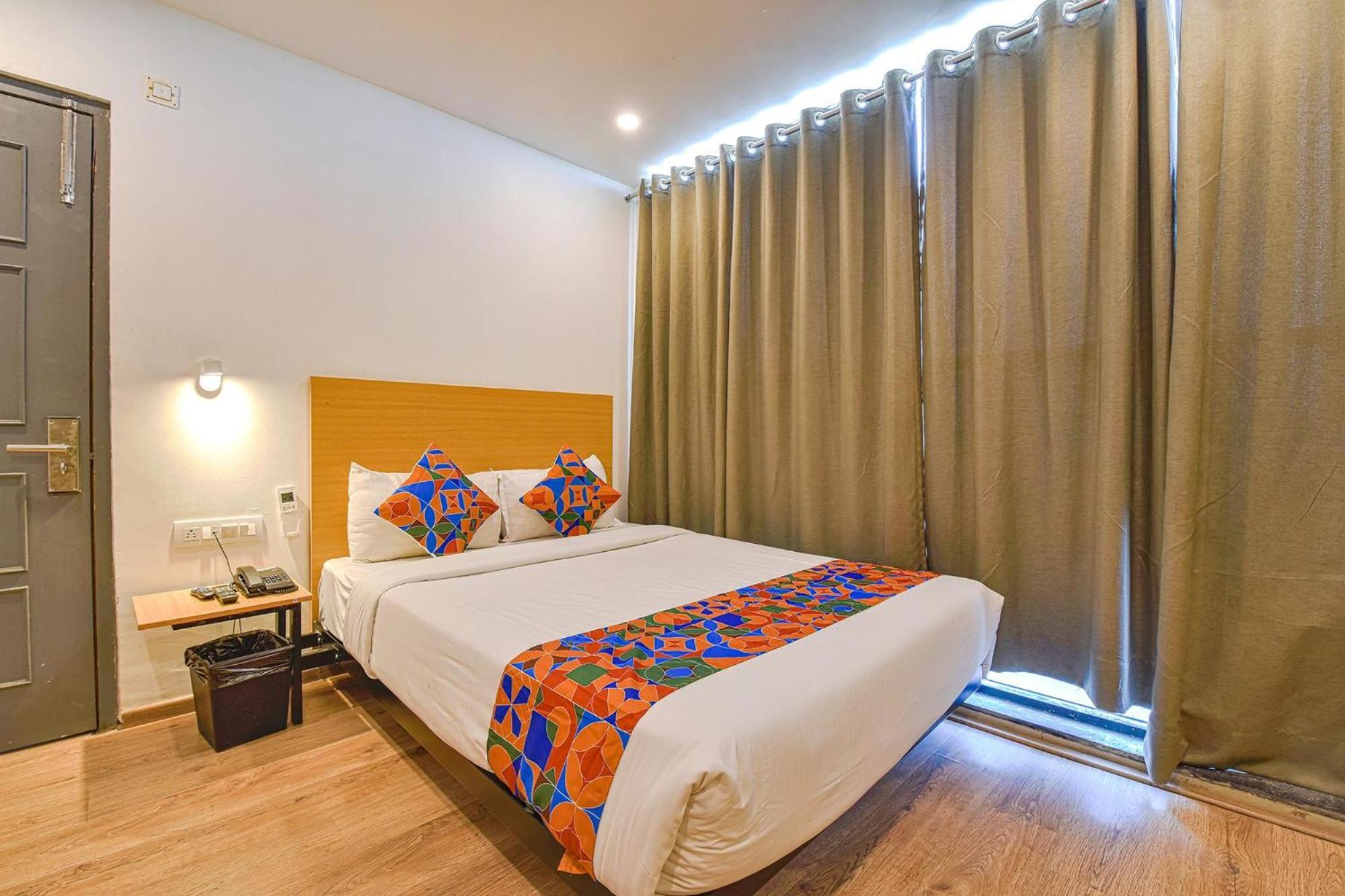 Fabhotel Ny Townhouse Ahmedabad Luaran gambar