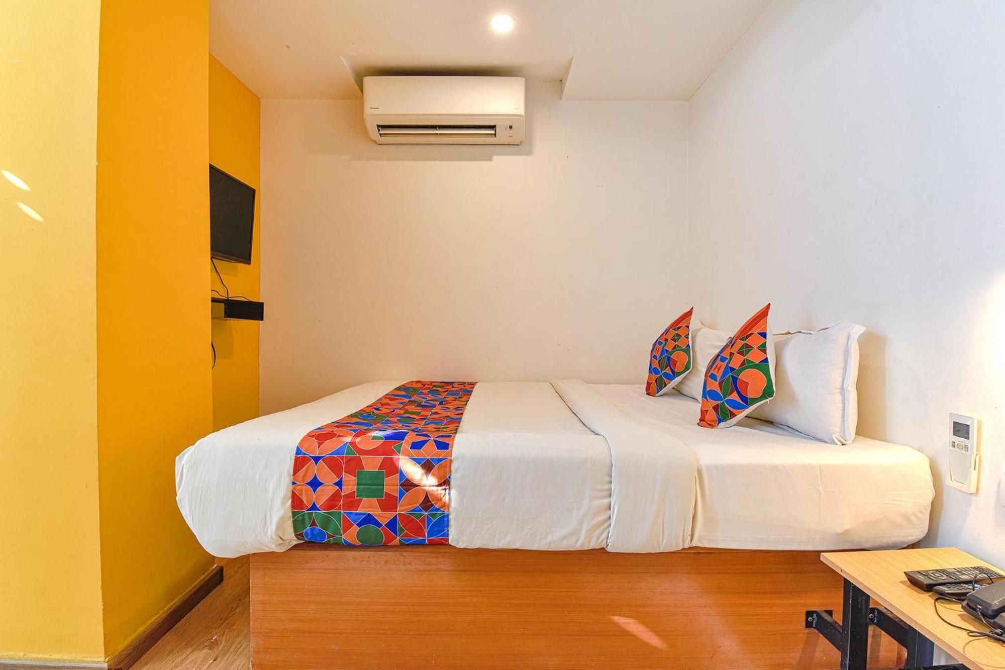Fabhotel Ny Townhouse Ahmedabad Luaran gambar