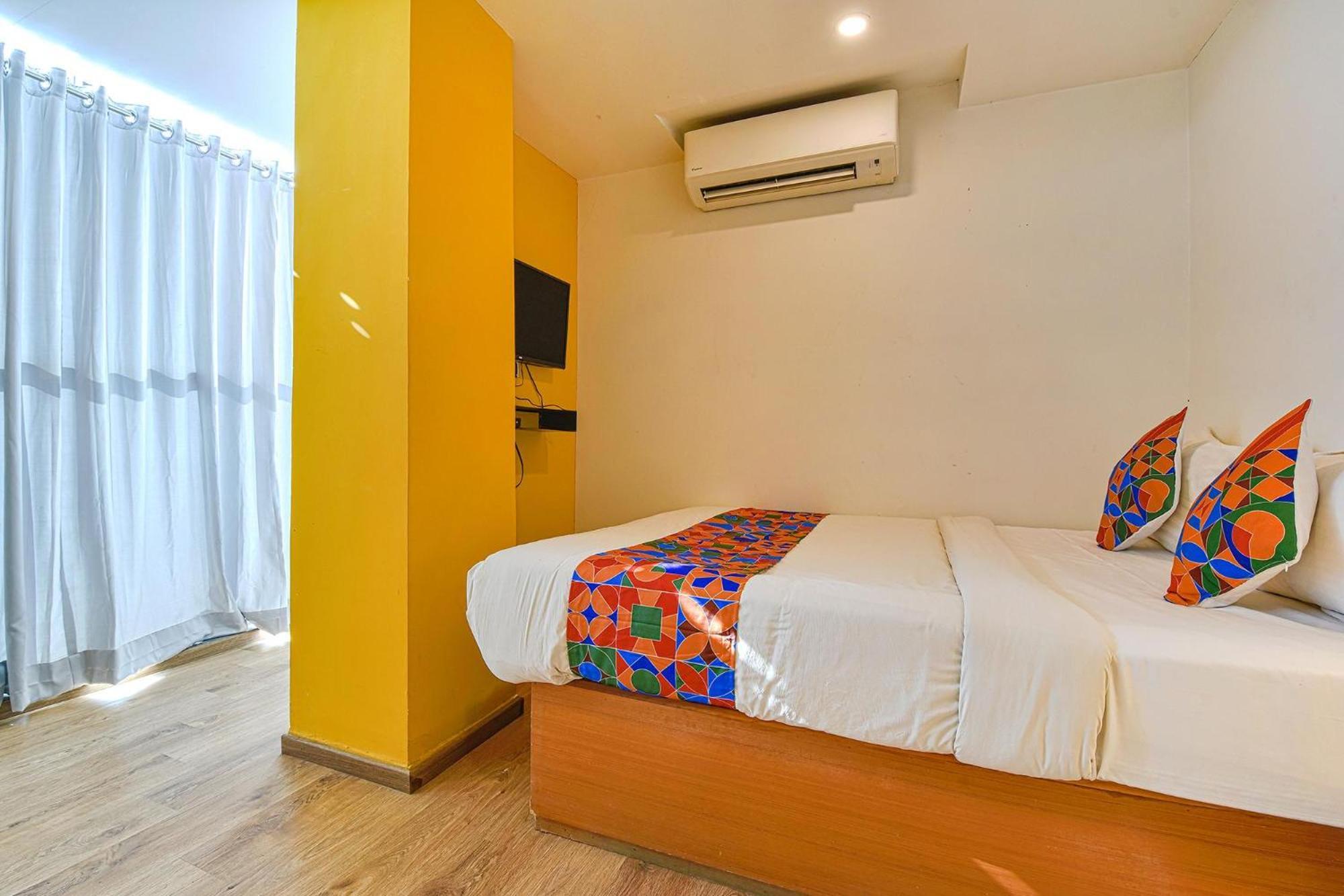 Fabhotel Ny Townhouse Ahmedabad Luaran gambar